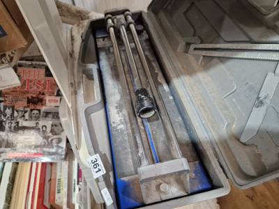CASED TILE CUTTER