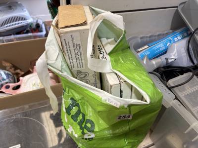 BAG OF LIGHT FITTINGS