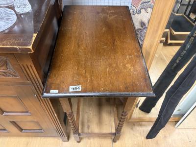 OAK BARLEY TWIST SIDE TABLE