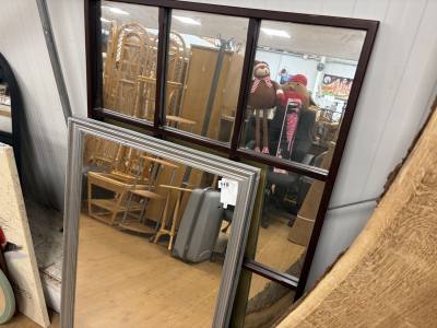 MODERN WALL MIRROR