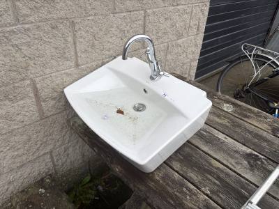 SOTTINI SINK + TAPS