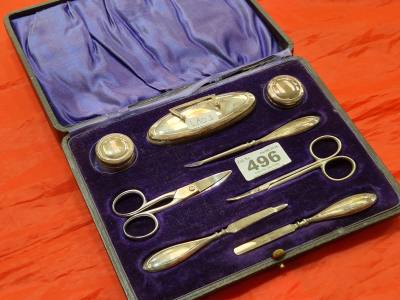 SILVER MANICURE SET