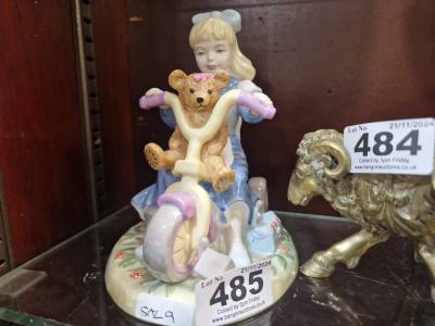 ROYAL DOULTON FIGURE "CHILDHOOD MEMORIES"