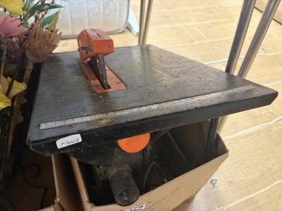 ELECTRIC TABLE SAW