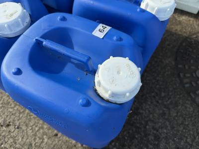 TUB OF WEED KILLER