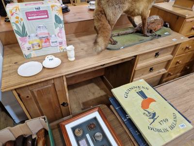 PINE DRESSING TABLE