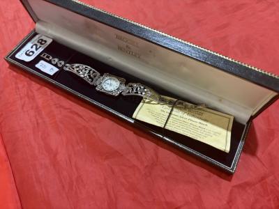 LADIES SILVER WATCH