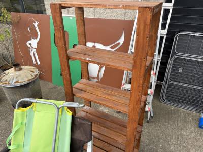 SHELF UNIT
