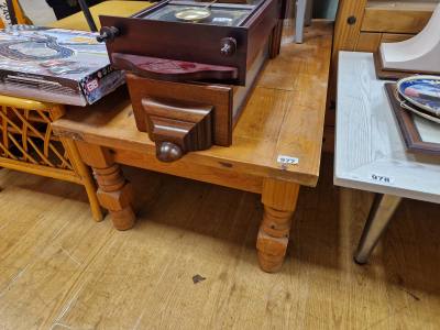 PINE COFFEE TABLE