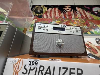 BUSH BATTERY RADIO