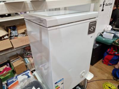 CHEST FREEZER
