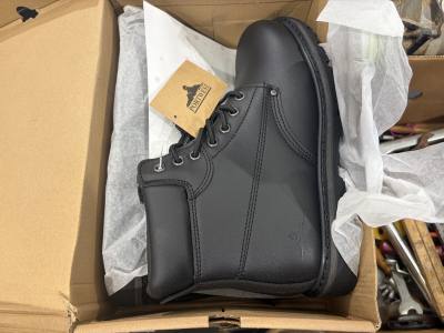 (SIZE 10) WORK BOOTS