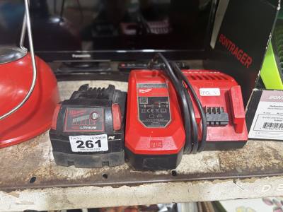 MILWAUKEE BATTERY DUAL CHARGER + BATTERY