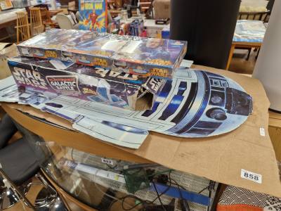 LOT OF STAR WARS ITEMS