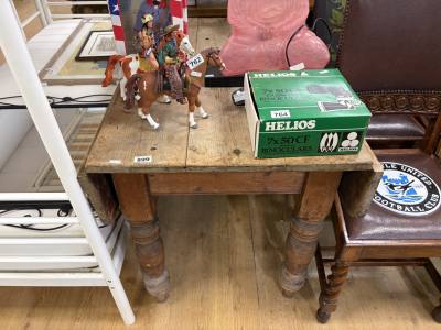 PINE DROP LEAF TABLE