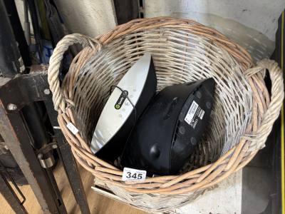 LOT OF SPOTIFY SPEAKERS