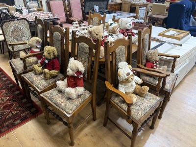 OLD CHARM TABLE + 7 X CHAIRS