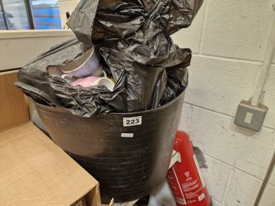 BUCKET OF ASSORTED TEA SETS