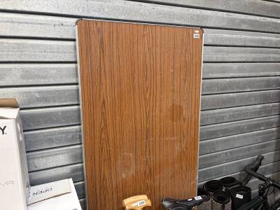 UTILITY TABLE