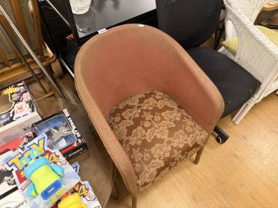 WICKER CHAIR 