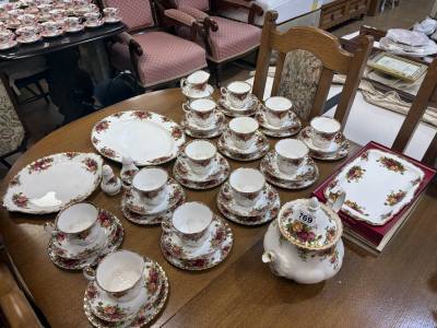LOT OF COUNTRY ROSE TEA CHINA