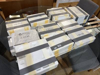 COLLECTION OF AIRPLANE MODELS