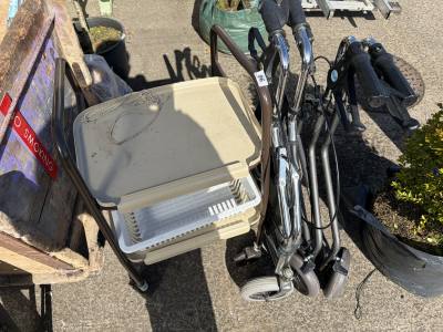 LOT OF MOBILITY ITEMS