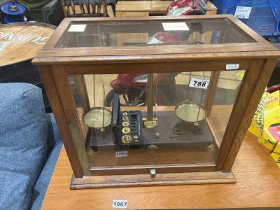 CASED VINTAGE SCALES