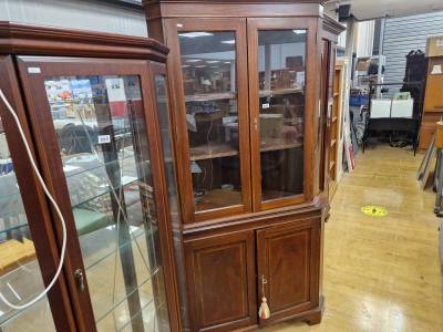 MAHOGANY CORNER UNIT