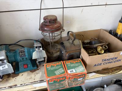 LOT OF VINTAGE LIGHTS