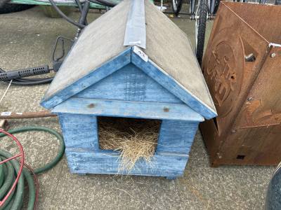 ANIMAL HUTCH
