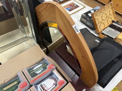 ARCH TOP PINE MIRROR