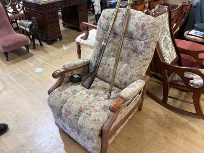 FABRIC ELECTRIC RECLINING CHAIR