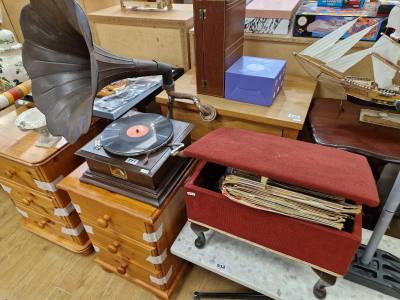 GRAMAPHONE + RECORDS