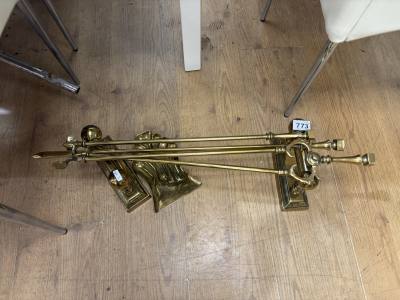 BRASS COMPANION SET