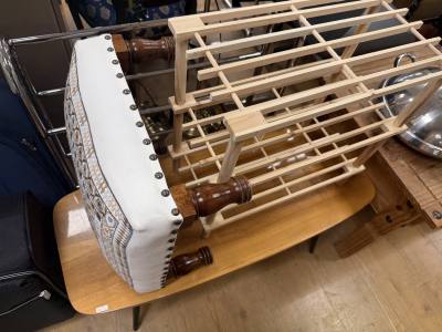 TABLE + FOOTSTOOL + 2 X SHOE RACKS