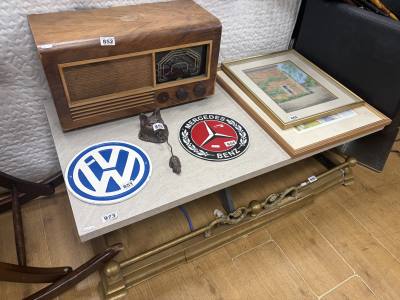 MODERN COFFEE TABLE