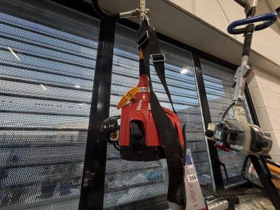 HOMELITE PETROL STRIMMER (SAS)