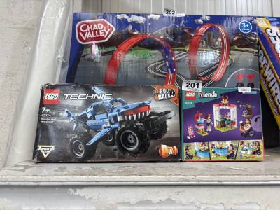 2 LEGO SETS
