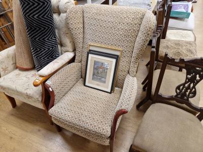 WINGBACK CHAIR