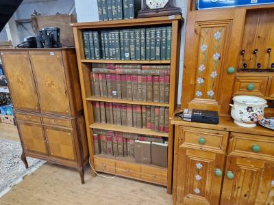 OAK BOOKCASE
