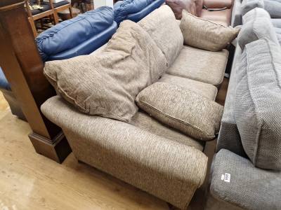 3 SEATER FABRIC COUCH