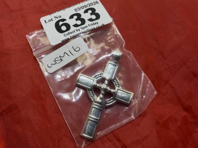 SILVER CROSS PENDANT