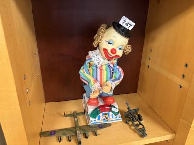 LOT OF VINTAGE TOYS