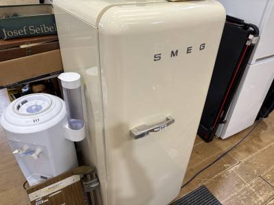 SMEG FRIDGE