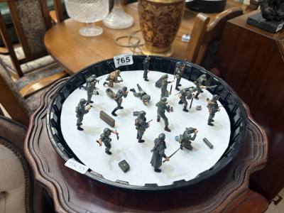 LOT OF GERMAN SOLDIERS