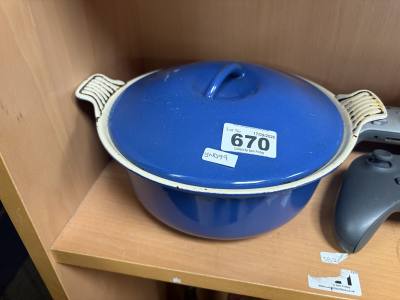LE CREUSET POT