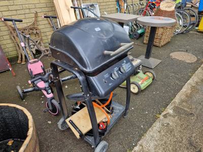 GAS BBQ