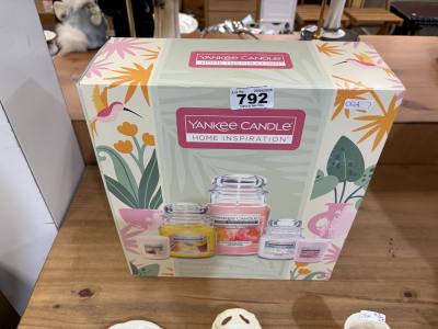 YANKEE CANDLE SET