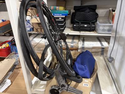 BOX OF BICYCLE ACCESSORIES + 2 X WHEELS